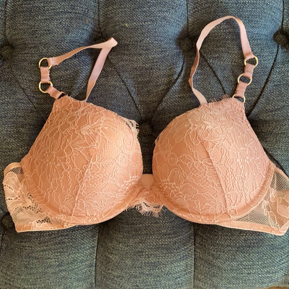 Victoria’s Secret push-up bra